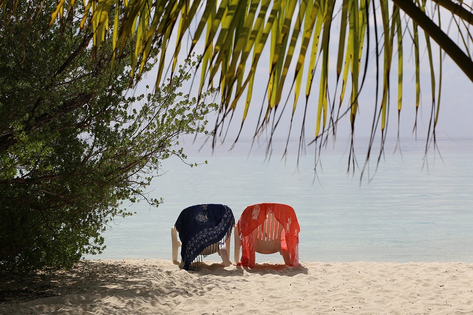 maldives, embudu, holidays