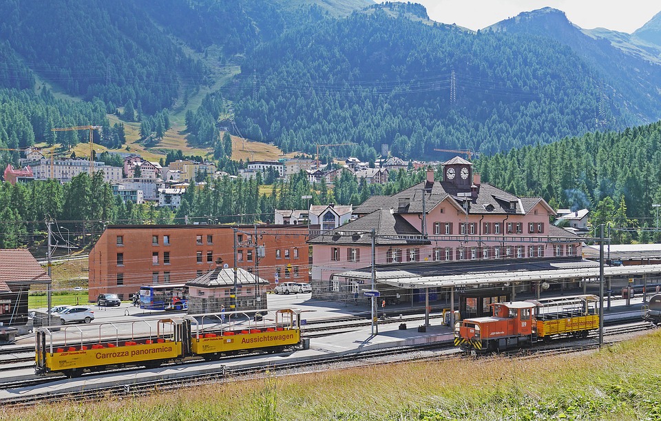 railway station, pontresina, rhaetian railways